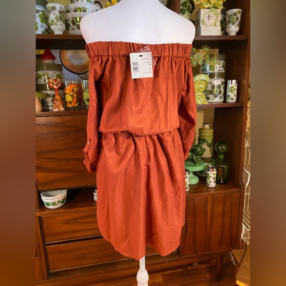 NWT GUESS Dress Sz Med. - Picture 3 of 10